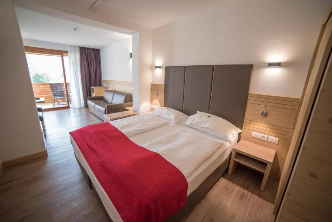 Olimpionico Hotel كاستيلو-مولينا دي فيم المظهر الخارجي الصورة